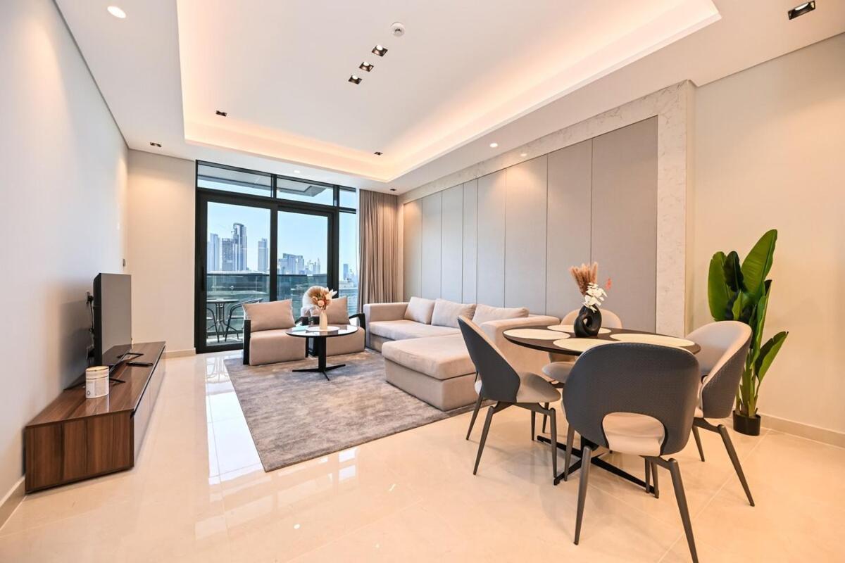 Stunning 1 Bdr Luxury With Burj Khalifa View Apartment