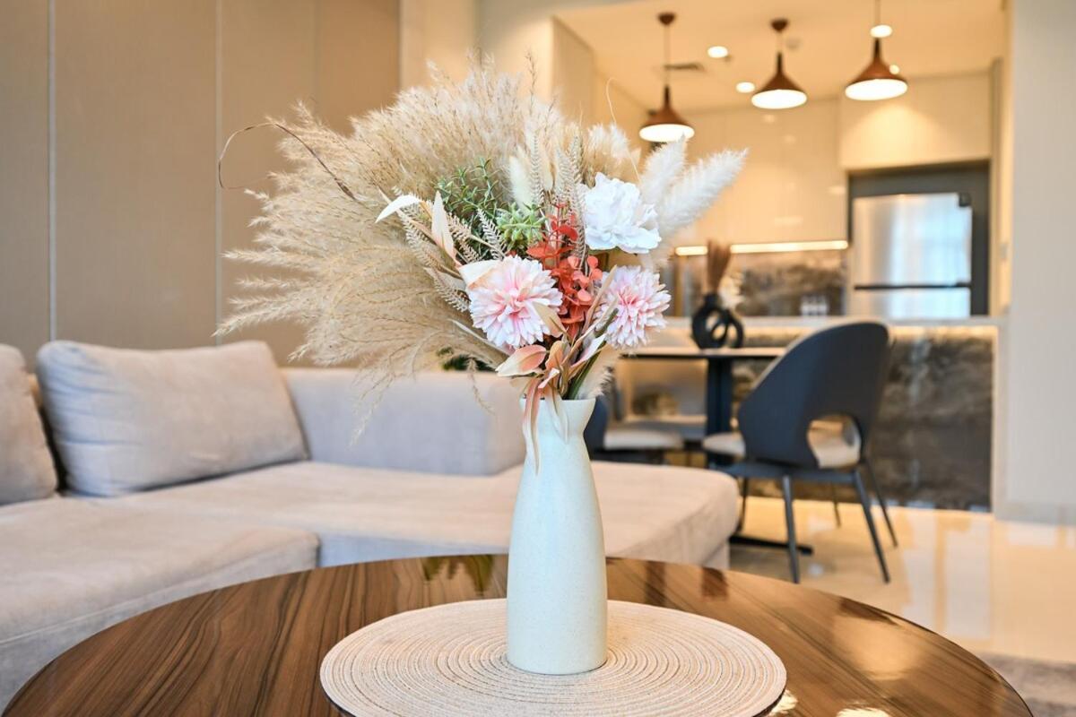 Apartment Stunning 1 Bdr Luxury With Burj Khalifa View
